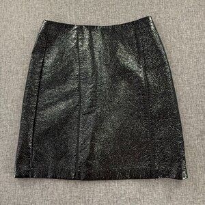 H&M A-Line Skirt Size 6 Faux Leather‎ Patent Pebbled Shiny Zipper Closure